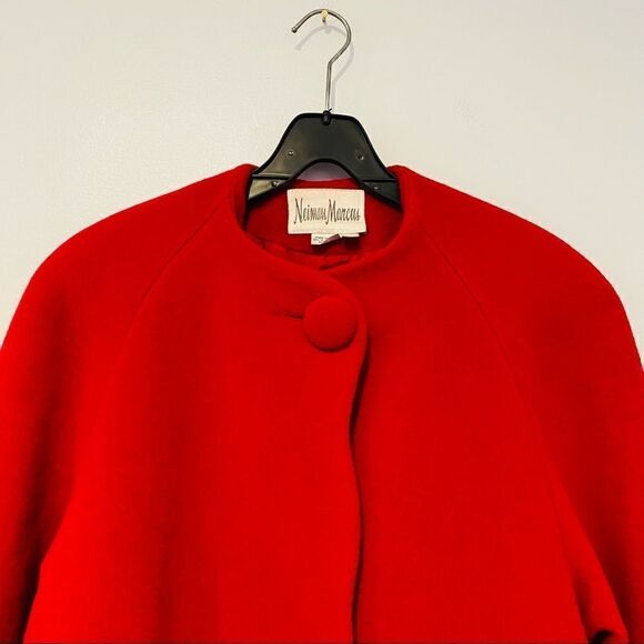 Vintage Neiman Marcus Red Pure Wool Scallop Hem Cape Coat Size 4 - Picture 3 of 12